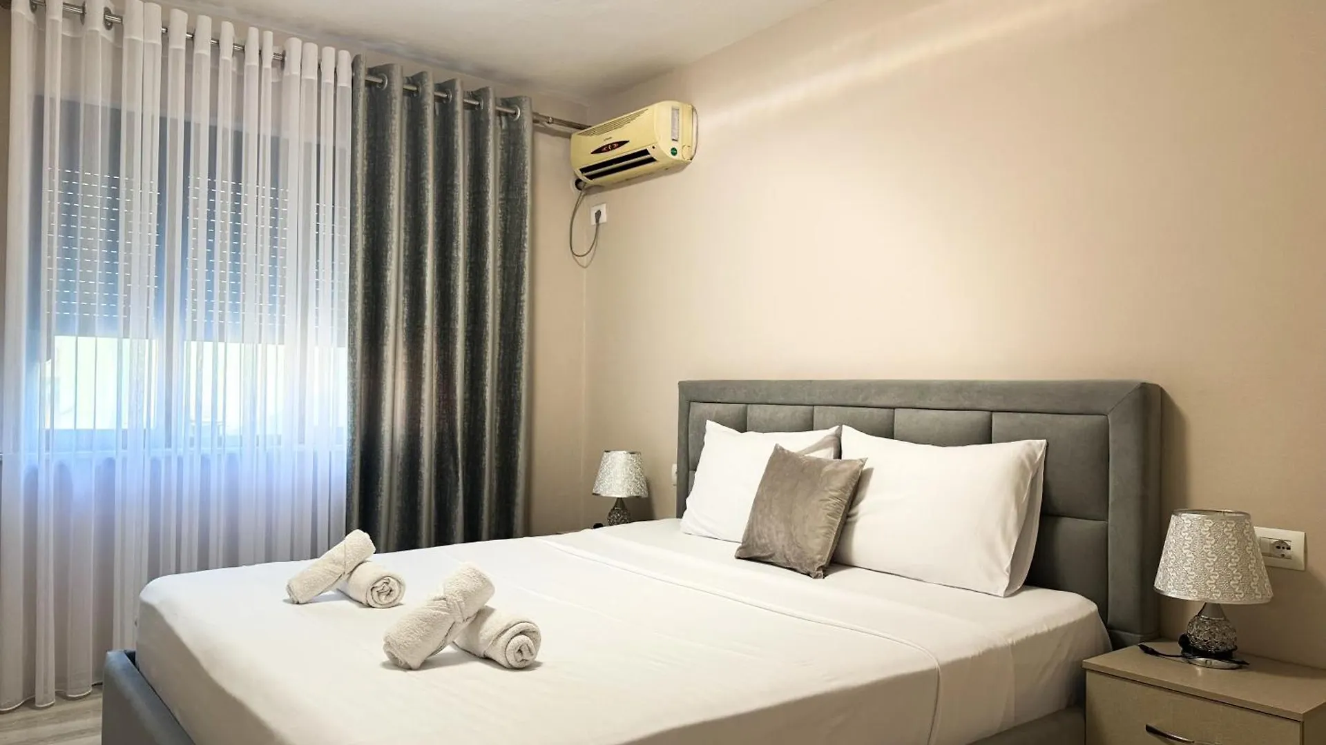 Amazing Getaway In Tirana Apartman